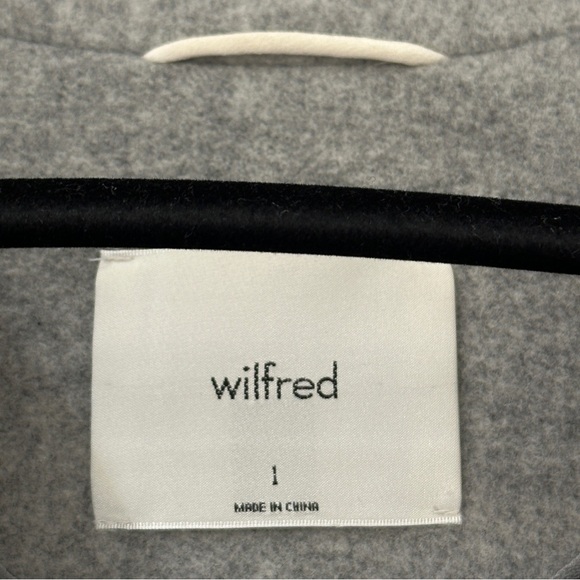 Aritzia Coat - Picture 3 of 8